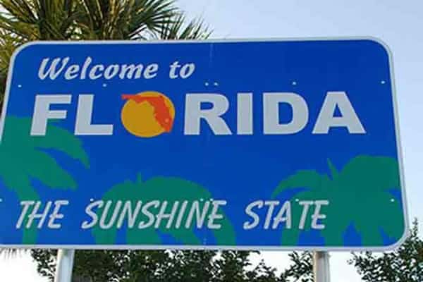 Welcome sign for state of FL