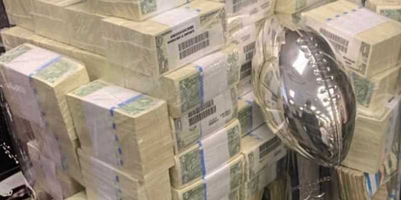 super bowl lombardi trophy and cash money