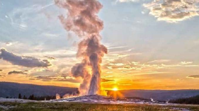 wyoming hb0133 sports betting bill stays faithful to offshore sports betting ideals old faithful geyser in yellowstone park in wyoming
